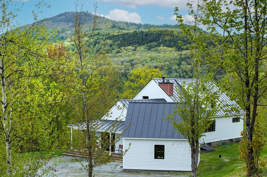 150 Sheep Meadow Lane Bradford VT 05033