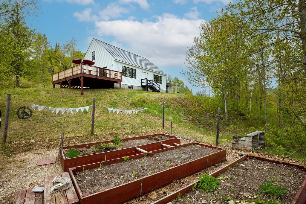 150 Sheep Meadow Lane Bradford VT 05033