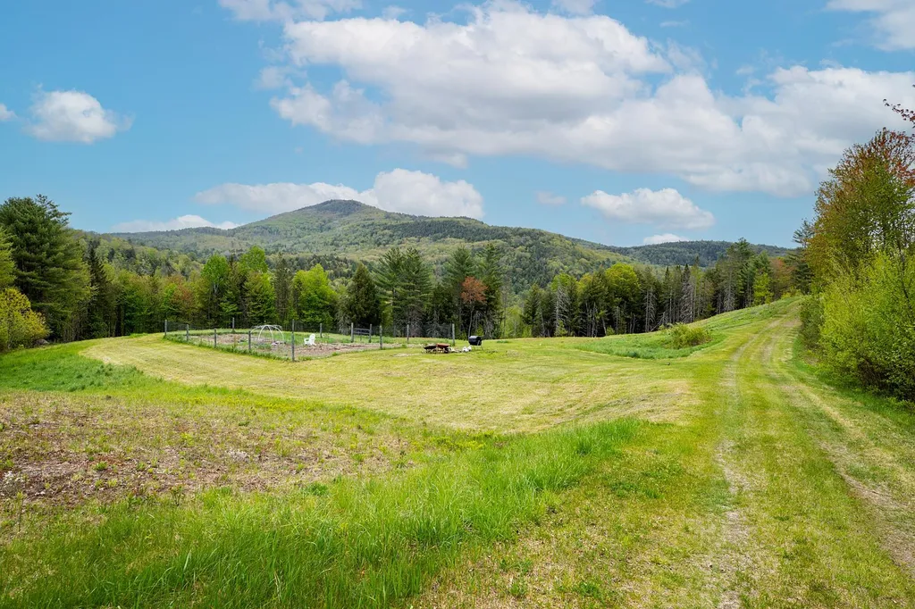 150 Sheep Meadow Lane Bradford VT 05033