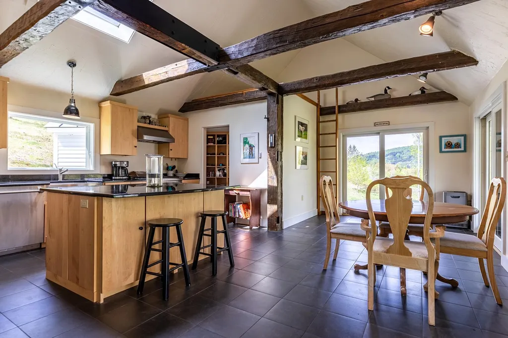 150 Sheep Meadow Lane Bradford VT 05033