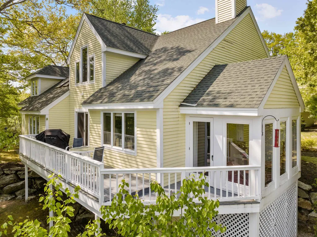 14 Rocky Point Lane Meredith NH 03253