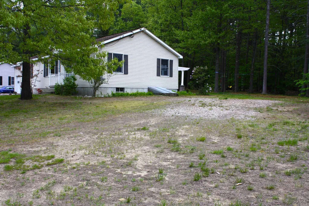 25 Fox Run Road Hinsdale NH 03451