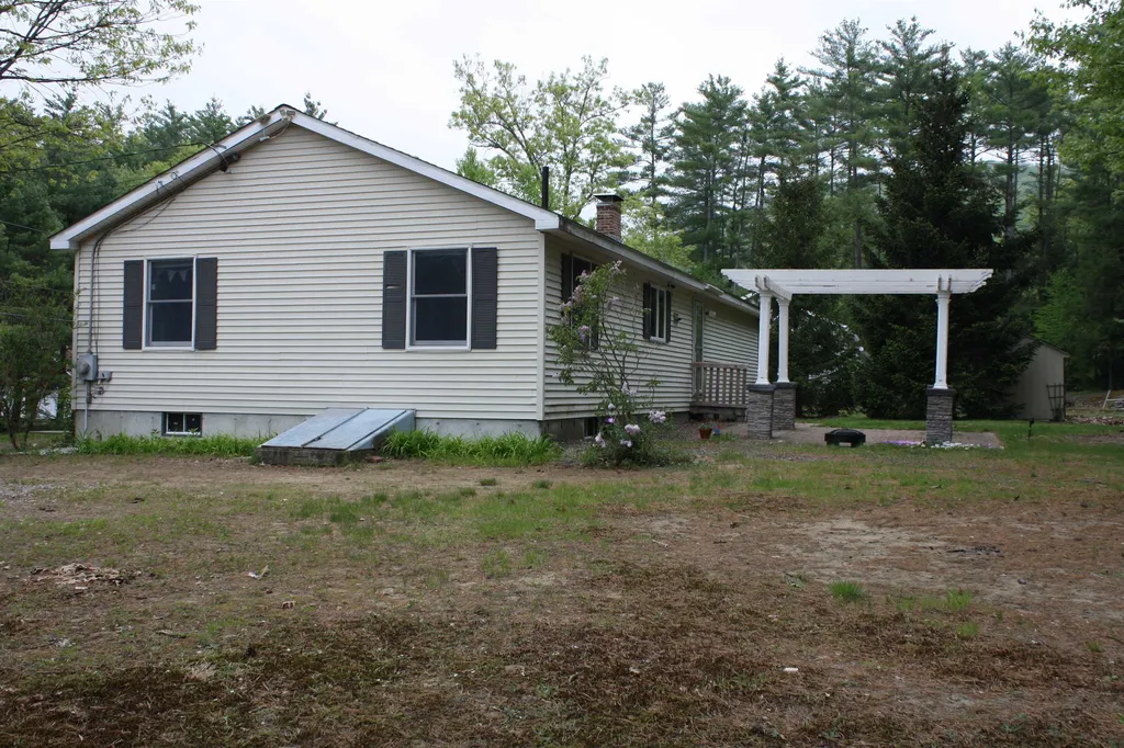 25 Fox Run Road Hinsdale NH 03451