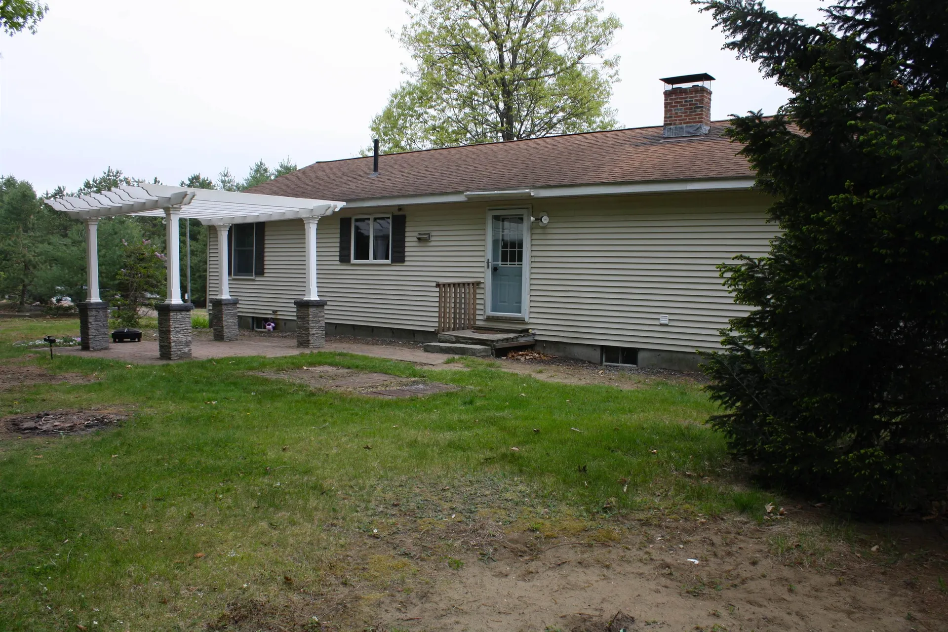 25 Fox Run Road Hinsdale NH 03451