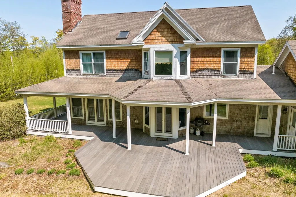 47 Dame Road Tuftonboro NH 03816