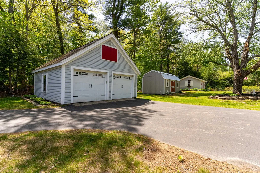 73 Crest Drive Somersworth NH 03878