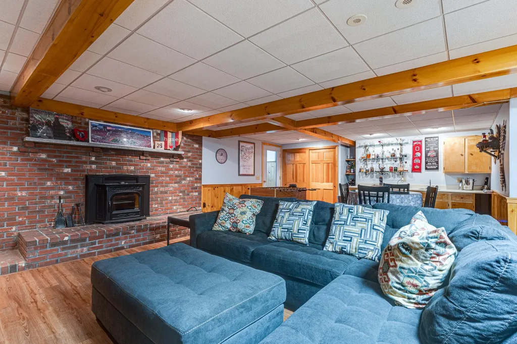 73 Crest Drive Somersworth NH 03878