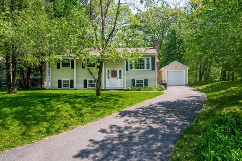10 Beacon Drive Merrimack NH 03054