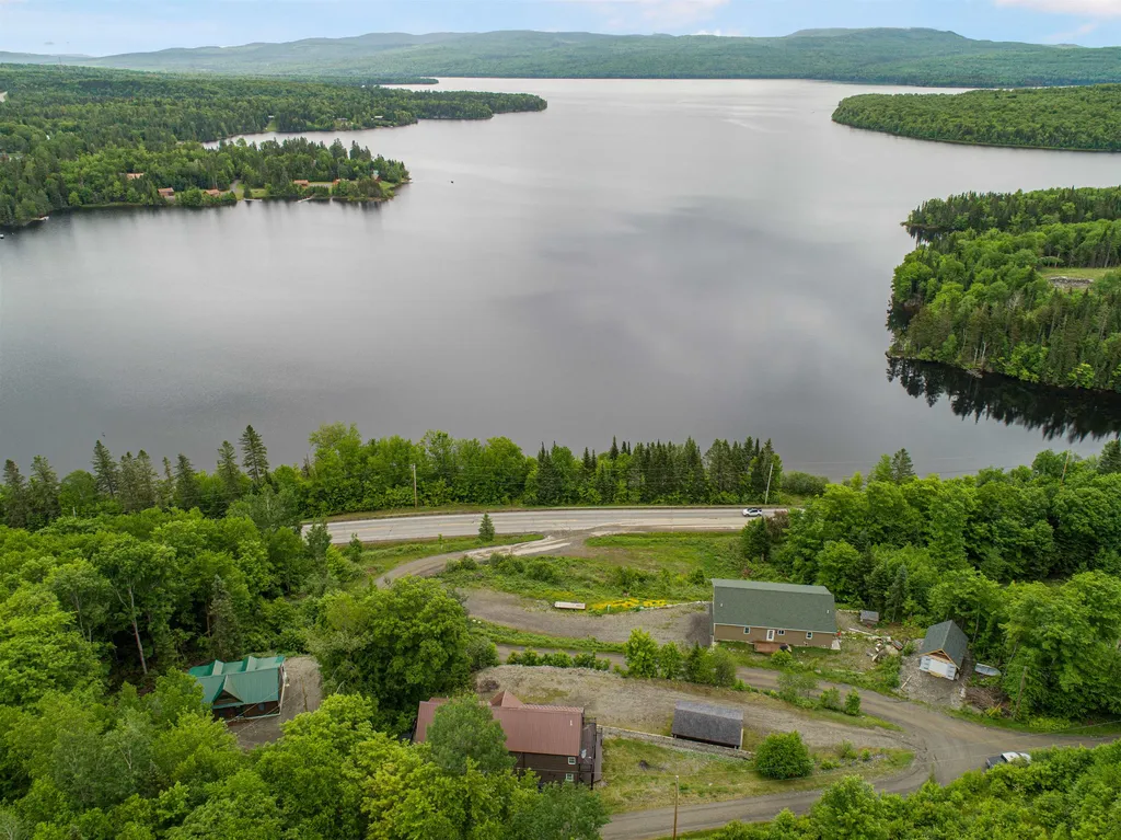 32 Maple Mountain Road Pittsburg NH 03592