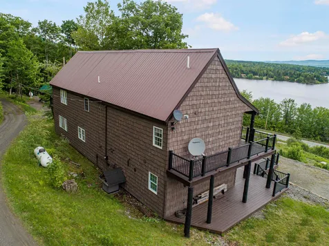 32 Maple Mountain Road Pittsburg NH 03592