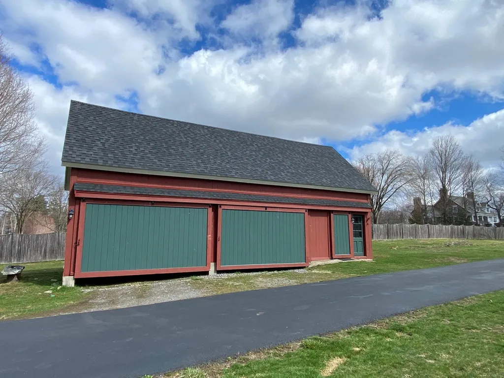 378 Pine Hill Road Hollis NH 03049