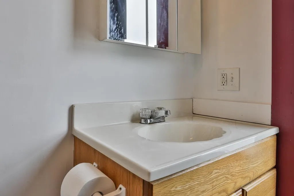 131 Lake Street Nashua NH 03060