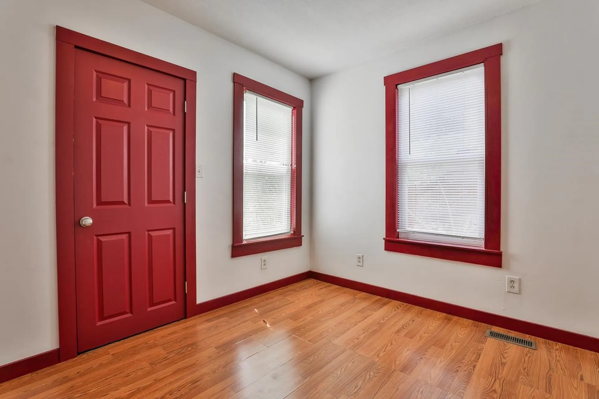 131 Lake Street Nashua NH 03060
