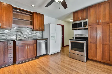131 Lake Street Nashua NH 03060