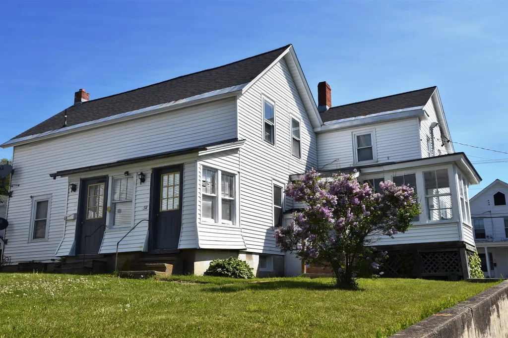 54 South Maple Street Vergennes VT 05491
