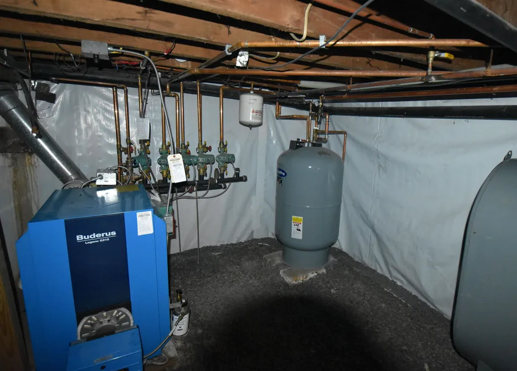 54 South Maple Street Vergennes VT 05491