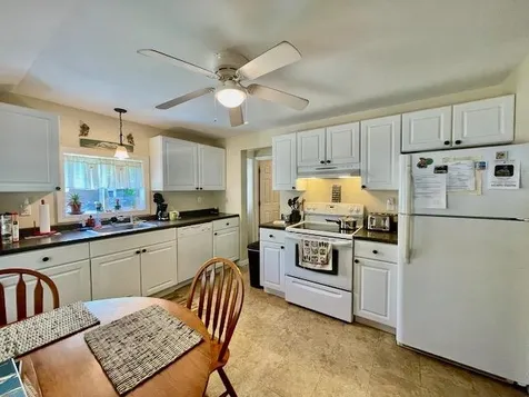 112 Kancamagus Highway Conway NH 03818