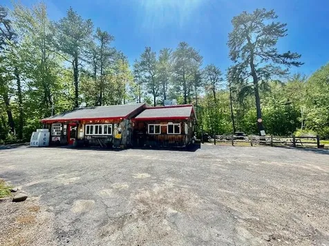 112 Kancamagus Highway Conway NH 03818