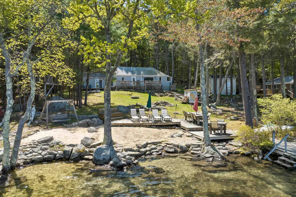 274 Cow Island Tuftonboro NH 03816