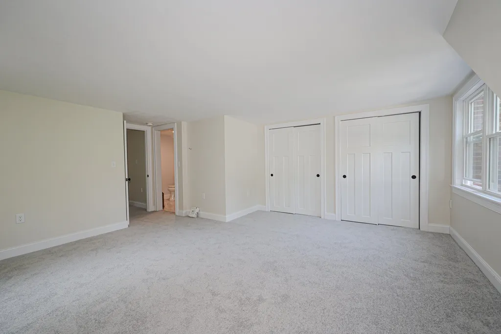 16 High Street Stratham NH 03885