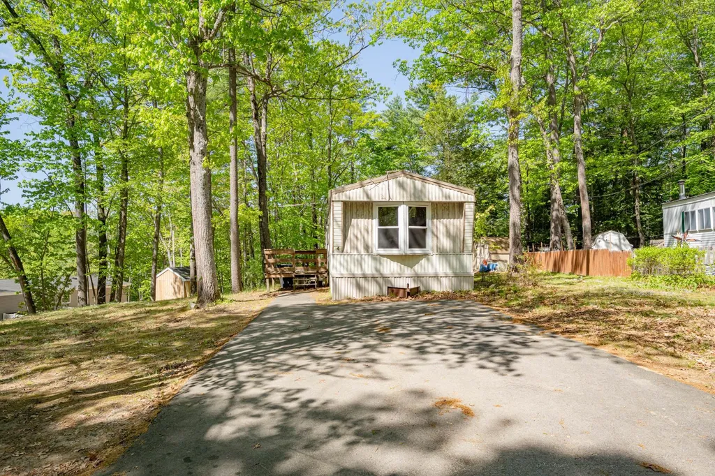 4 Merissa Drive Allenstown NH 03275