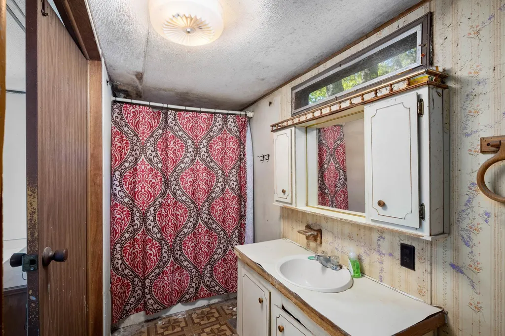 4 Merissa Drive Allenstown NH 03275