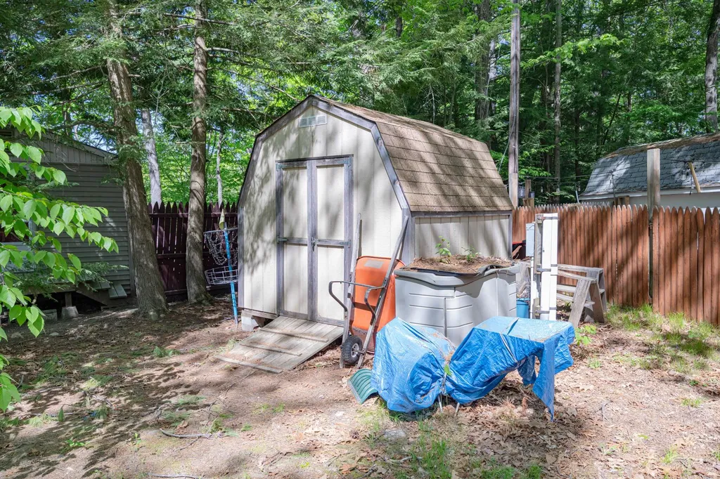 4 Merissa Drive Allenstown NH 03275