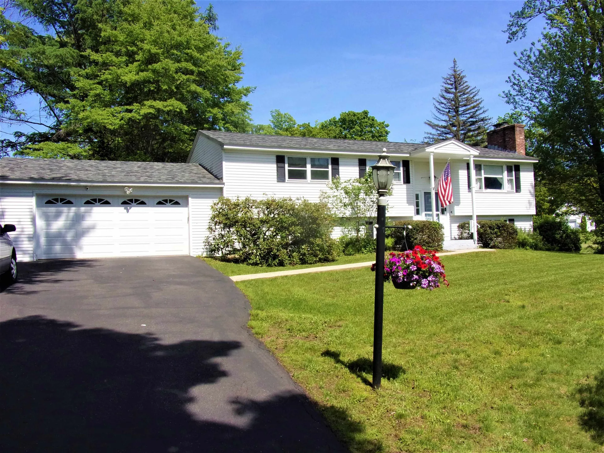 7 Colonial Drive Gilford NH 03249