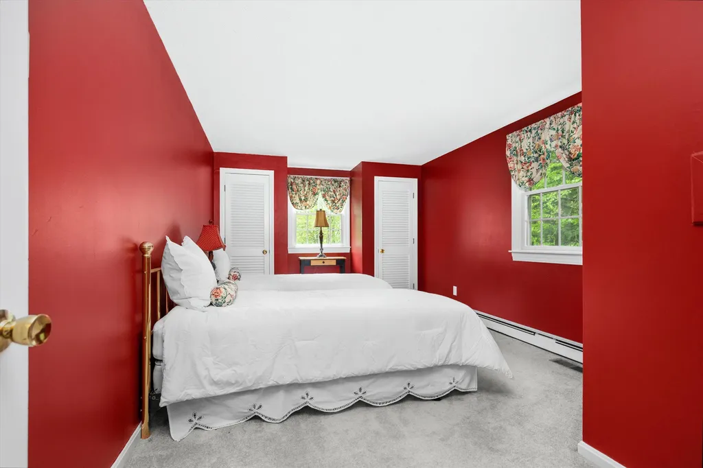 104 Lakeview Drive Weare NH 03281