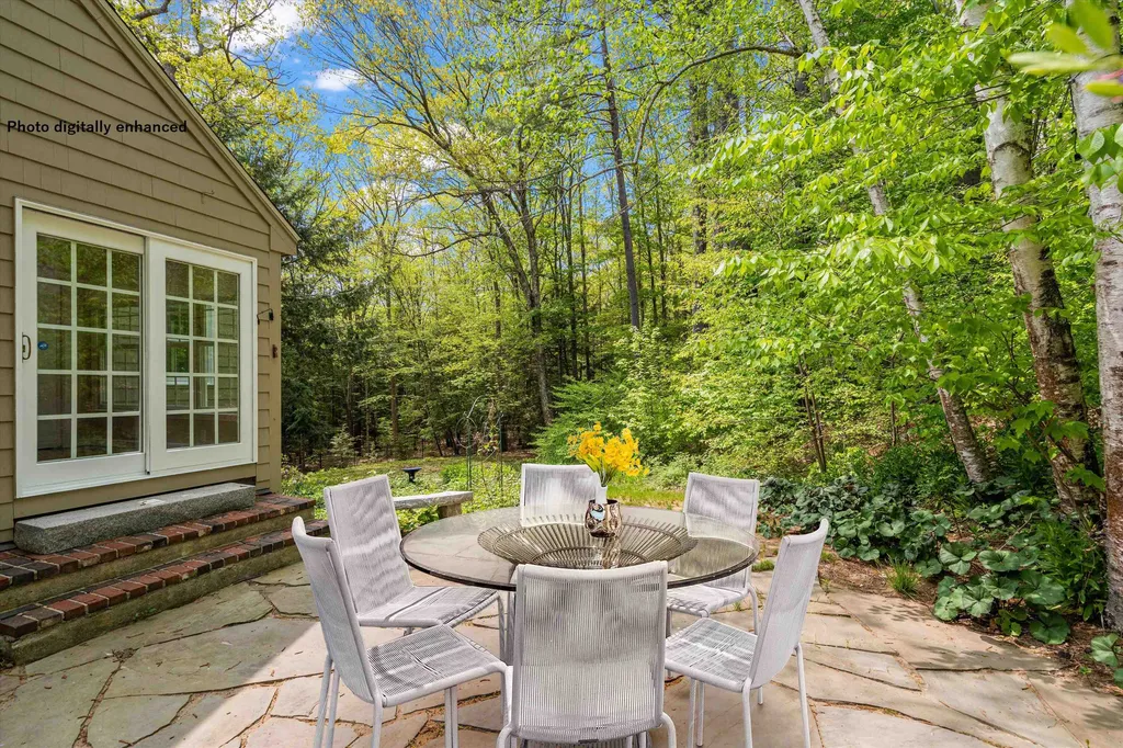 104 Lakeview Drive Weare NH 03281