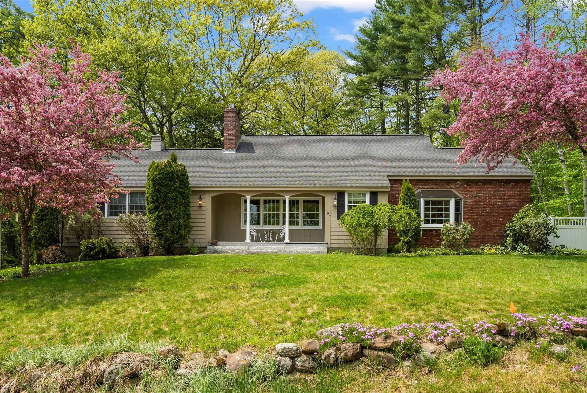 104 Lakeview Drive Weare NH 03281