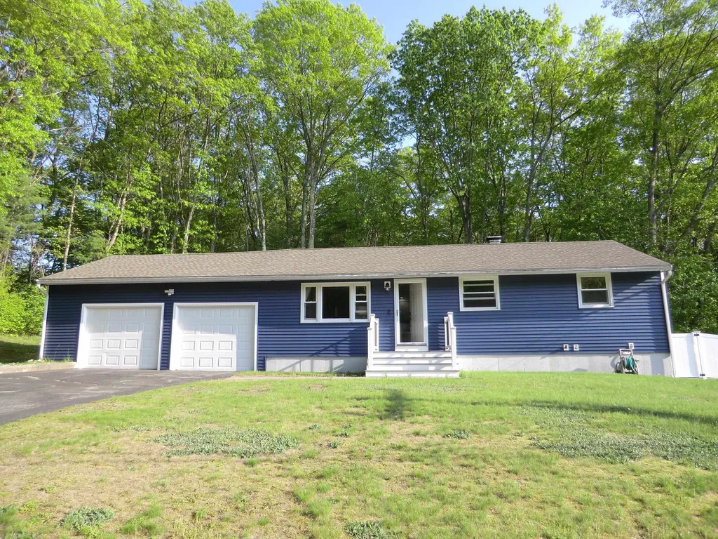 42 Country Club Lane Merrimack NH 03054