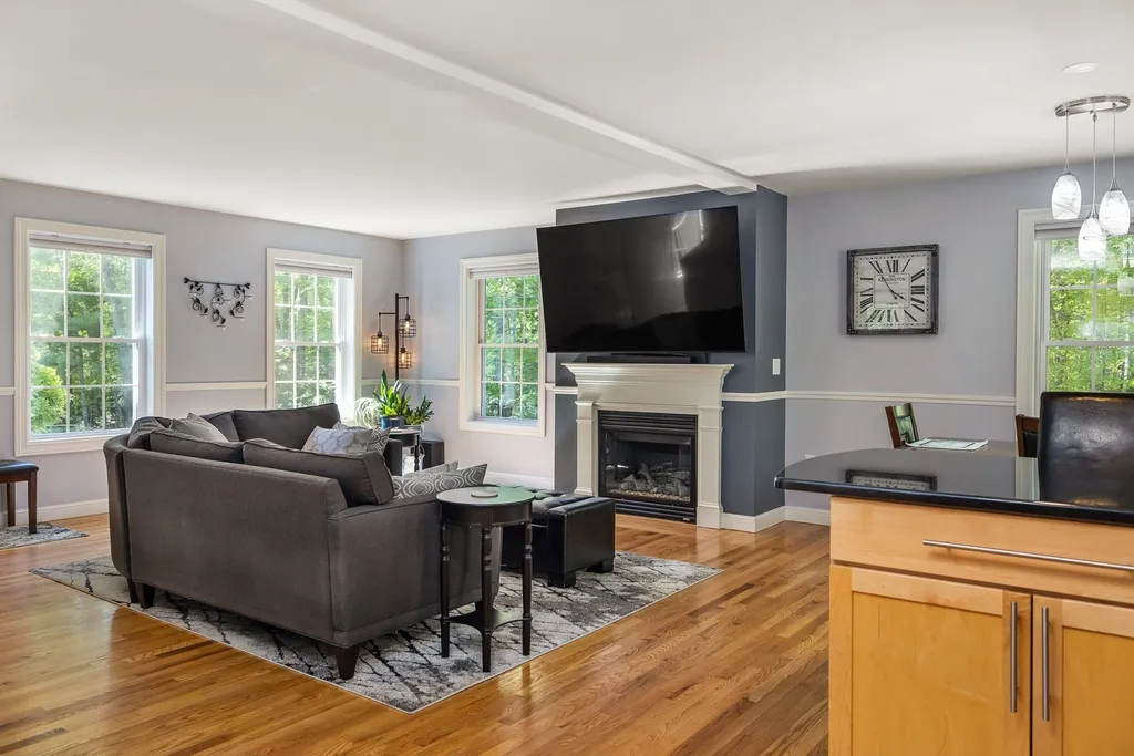 19 Skyview Drive Greenland NH 03840