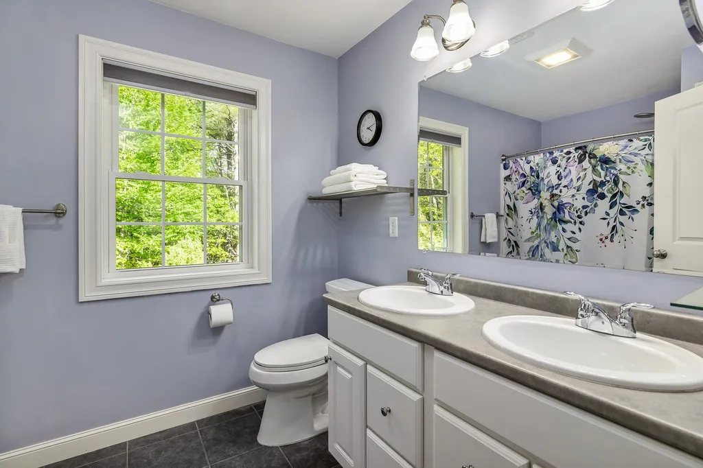 19 Skyview Drive Greenland NH 03840