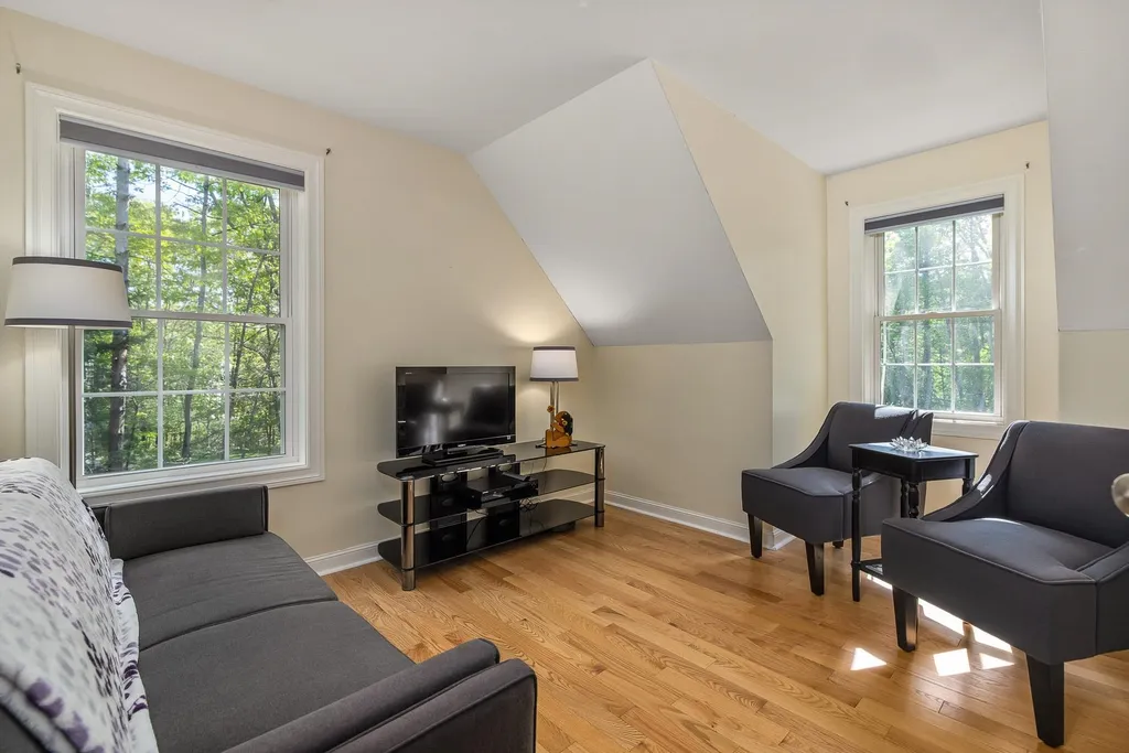 19 Skyview Drive Greenland NH 03840