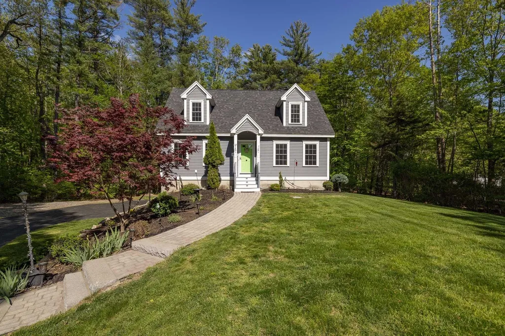 19 Skyview Drive Greenland NH 03840