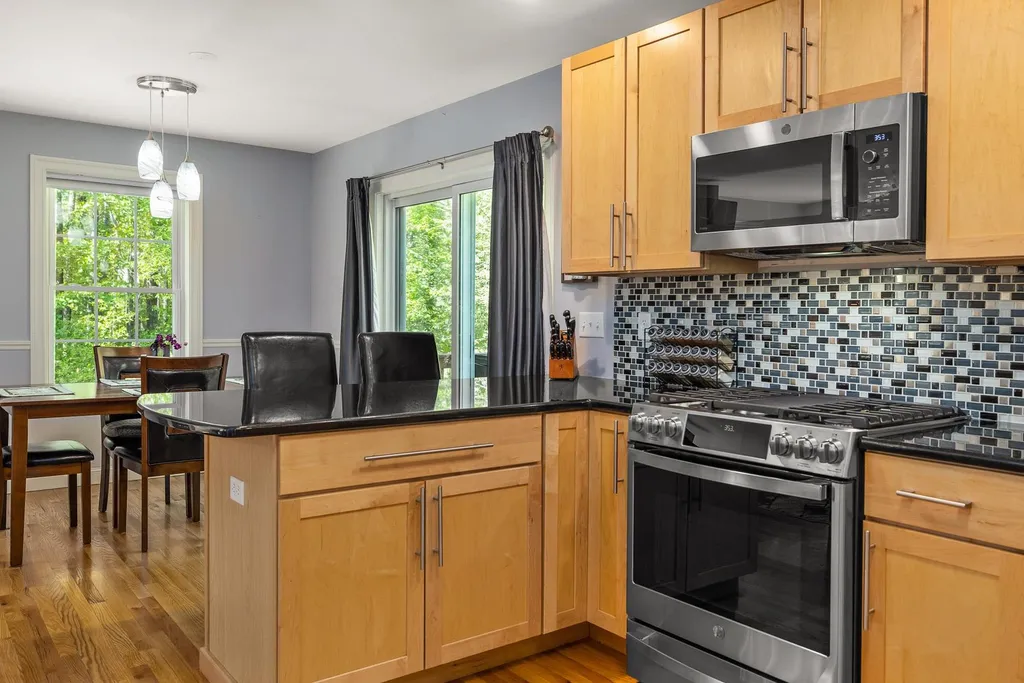 19 Skyview Drive Greenland NH 03840