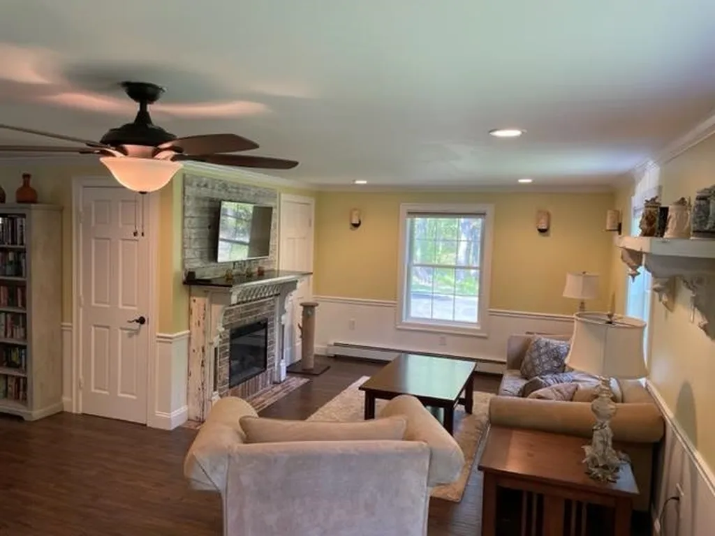 348 Pembroke Hill Road Pembroke NH 03275