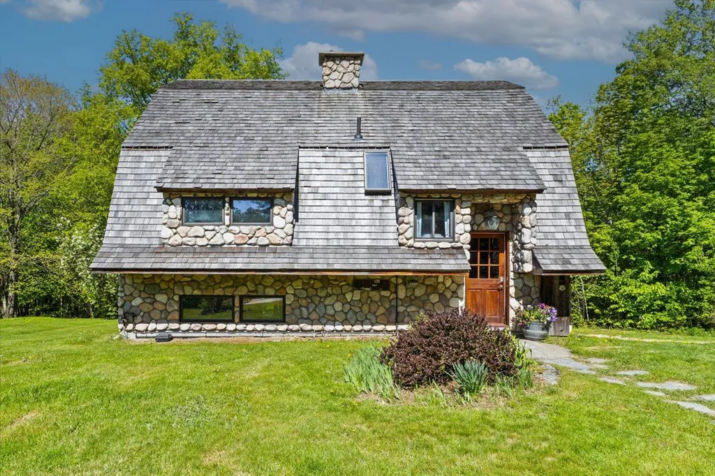 290 Dump Road Warren VT 05674