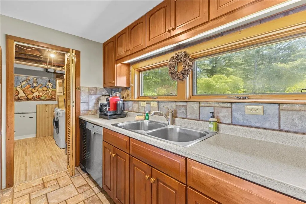 290 Dump Road Warren VT 05674