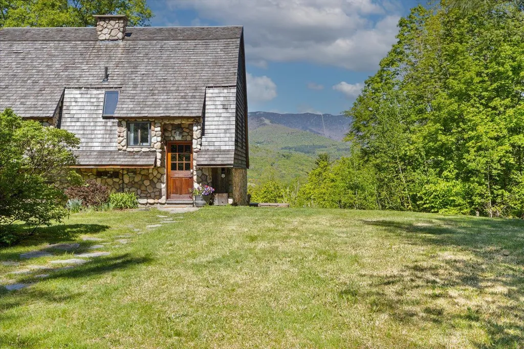 290 Dump Road Warren VT 05674