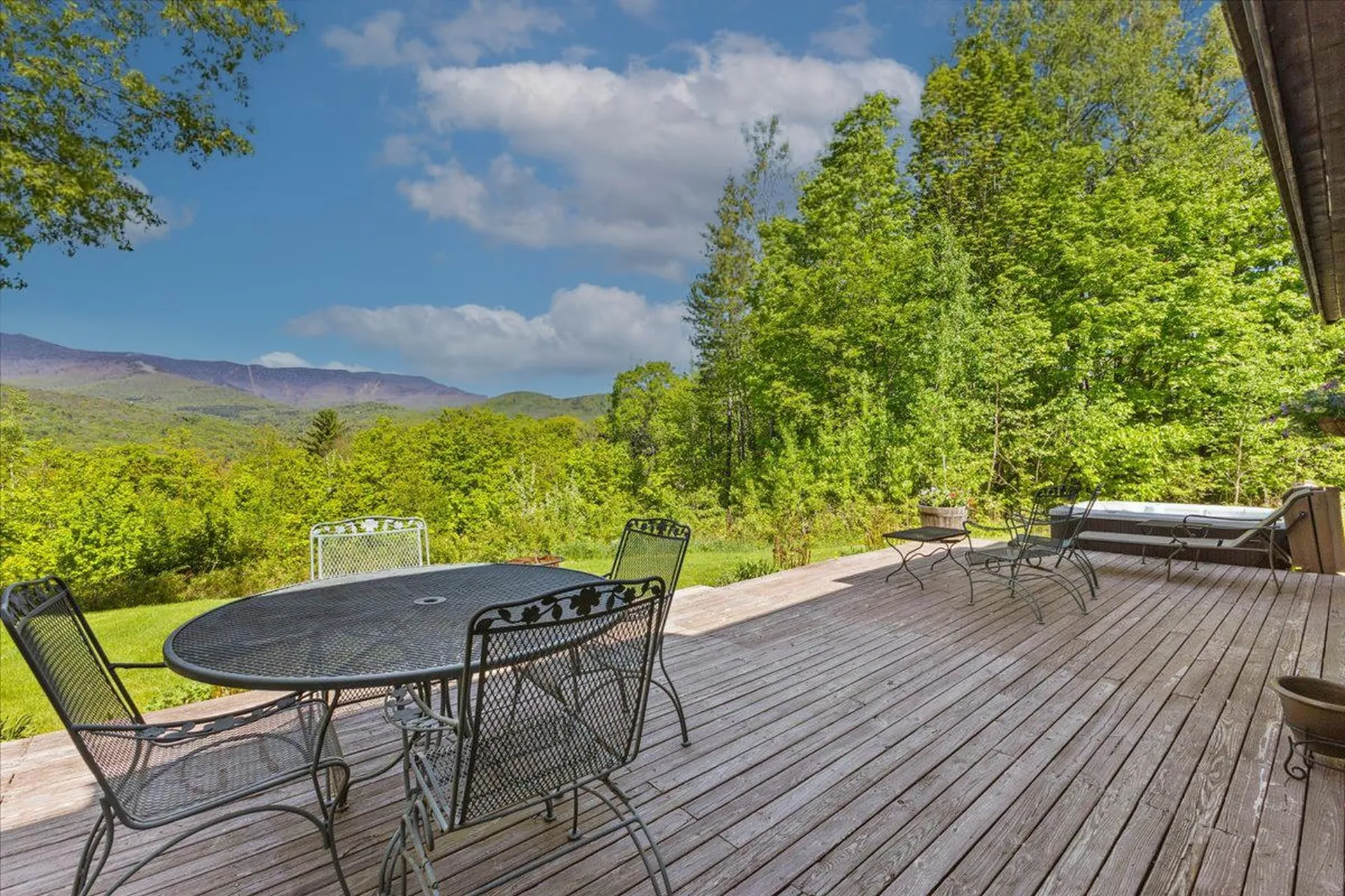 290 Dump Road Warren VT 05674