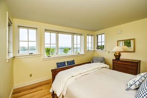 86 Lake Road Panton VT 05491