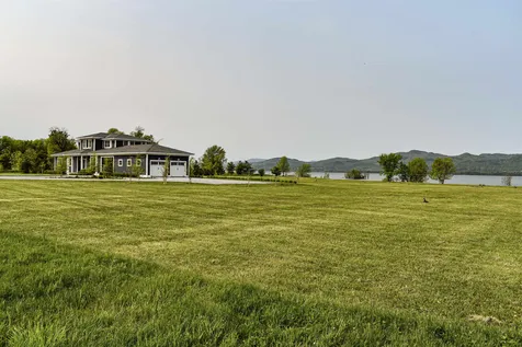 86 Lake Road Panton VT 05491
