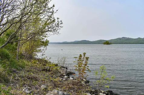 86 Lake Road Panton VT 05491