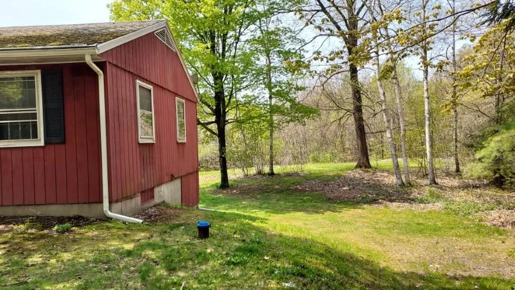 100 Barton Whitney Road Newport NH 03773