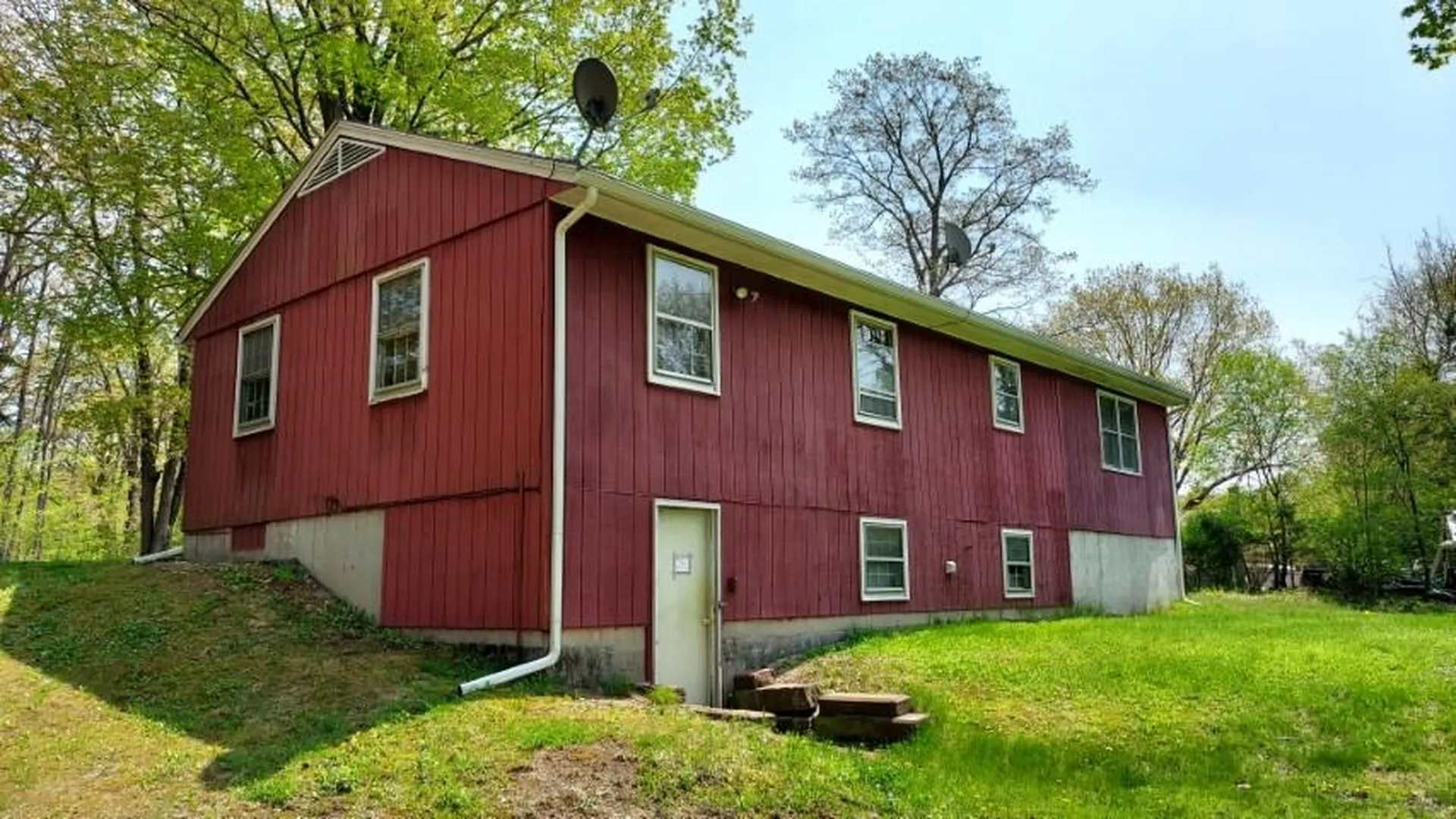 100 Barton Whitney Road Newport NH 03773