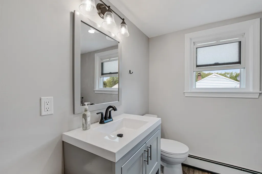 99 Maple Avenue Claremont NH 03743