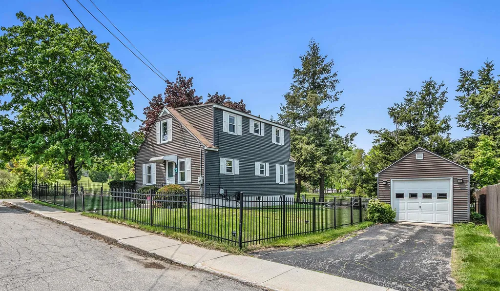 99 Maple Avenue Claremont NH 03743