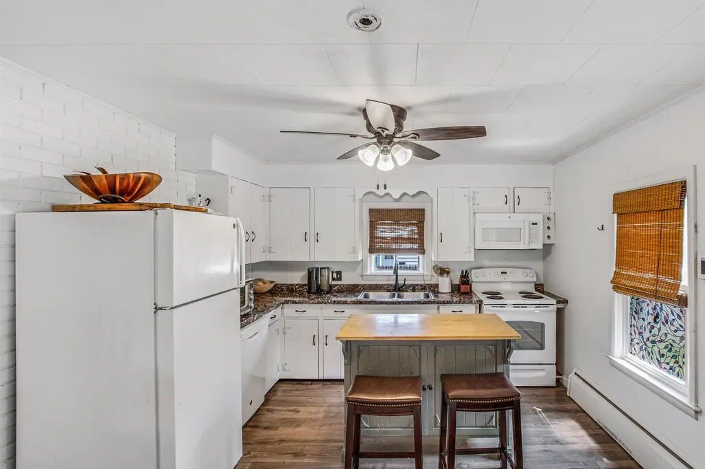 99 Maple Avenue Claremont NH 03743